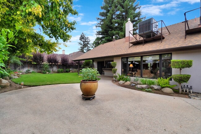 Building Photo - 1607 S Timmy Ave