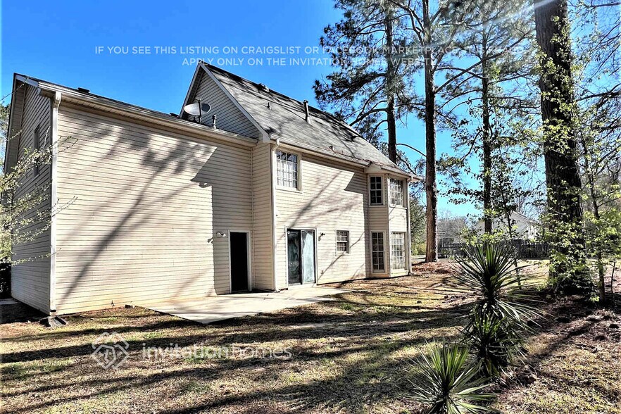 Building Photo - 321 Honey Creek Rd SE