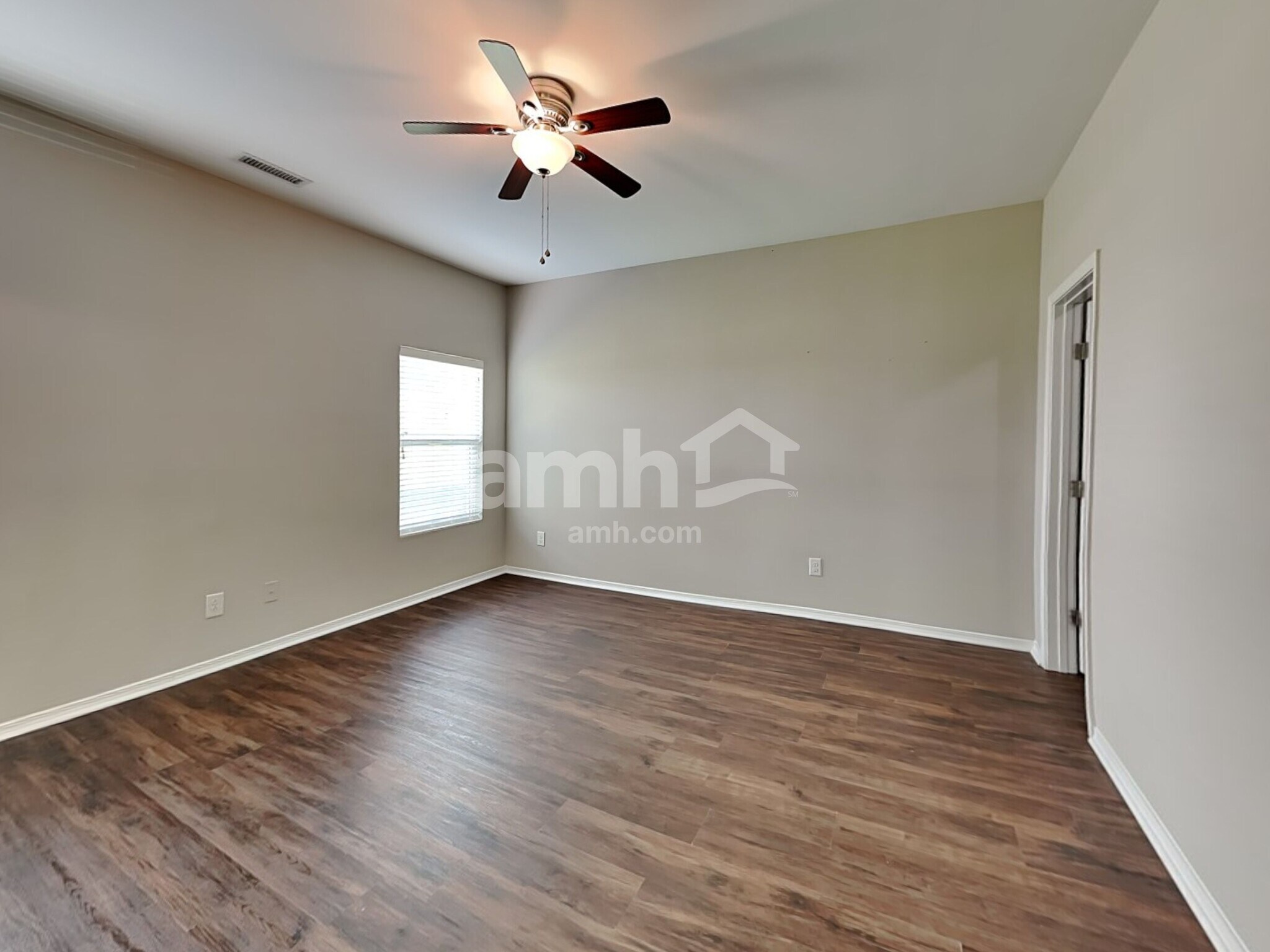 Building Photo - 15 Bevington Ct