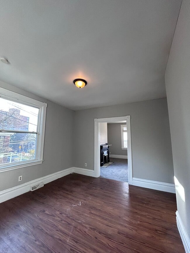 Building Photo - 3BR Single-Family Home + Office | Garage | Fresh Updates| Perrysville Avenue