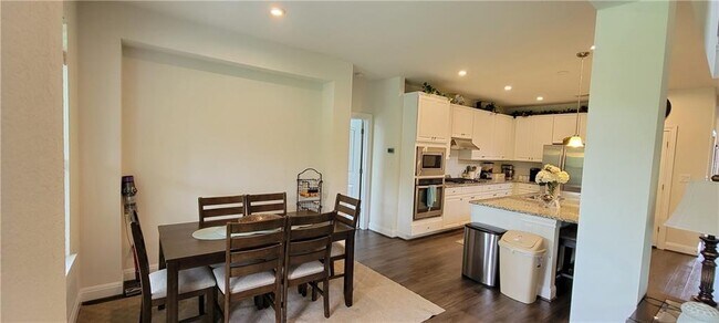 Building Photo - 2268 Hat Bender Lp