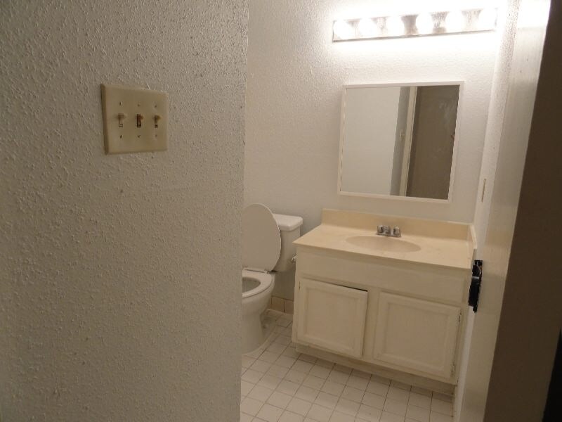 Building Photo - 9522 Pagewood Ln