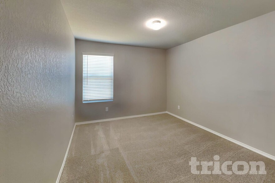 Building Photo - 8506 Amistad Cove
