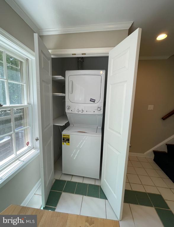 Building Photo - 8024 QUARRY RIDGE Way