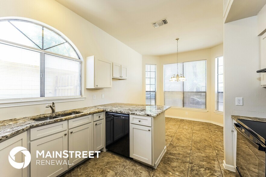 Building Photo - 10227 Brad Field Dr