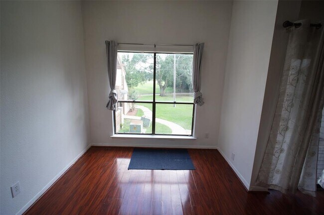 Building Photo - 8575 Sands Point Dr