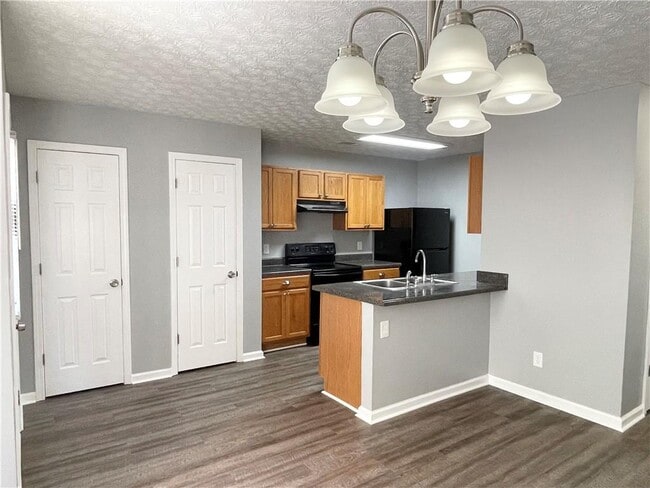 Building Photo - 7748 Bernardo Dr