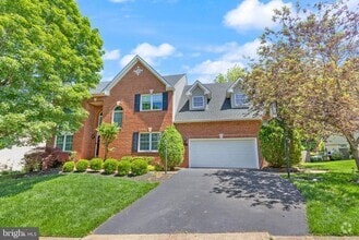 Building Photo - 46448 Montgomery Pl