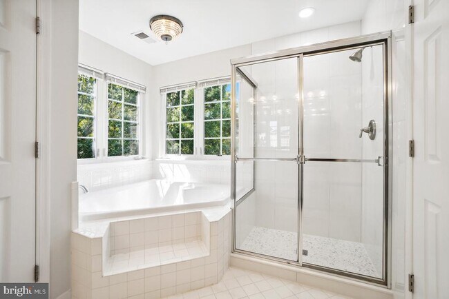 Building Photo - 4844 Lee Hollow Pl