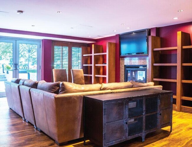 Building Photo - 180 Brookline Ave