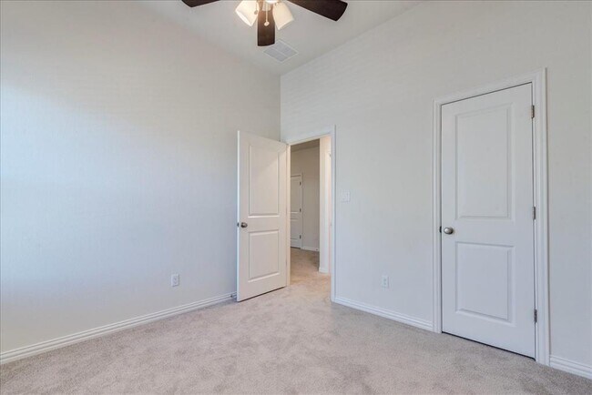 Building Photo - 1689 Cool Spring Way