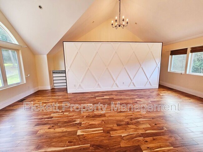 Building Photo - 27201 WA-3