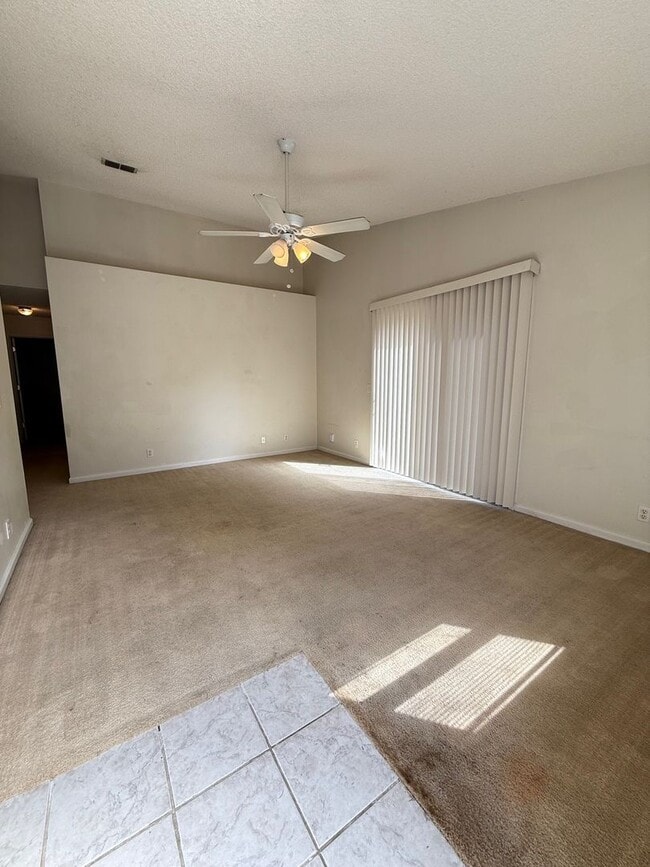 Building Photo - 150 Lakemont Dr