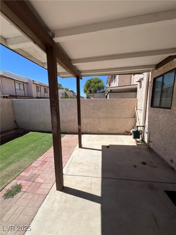 Building Photo - 5247 Lisagayle Ct