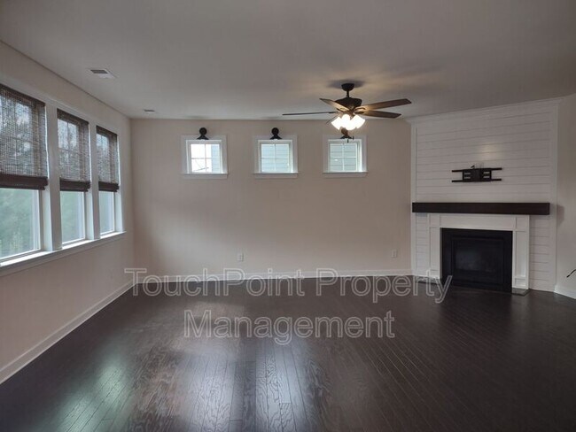 Building Photo - 1019 Hamilton Mill Dr