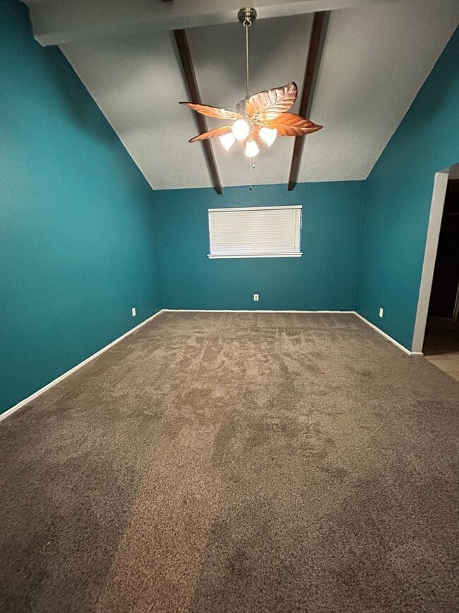 Building Photo - COMING SOON!  Home in University Gardens