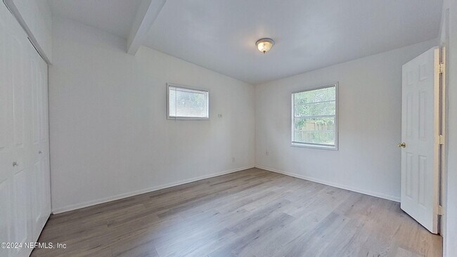 Building Photo - 2612 Ector Rd N