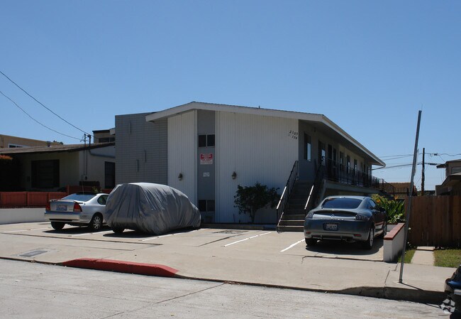 Primary Photo - 2109-2115 Reed Ave