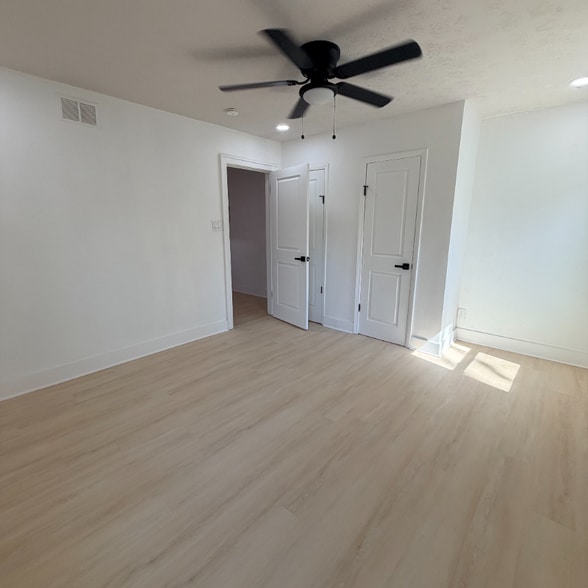 Building Photo - 1338 Sharon St NW