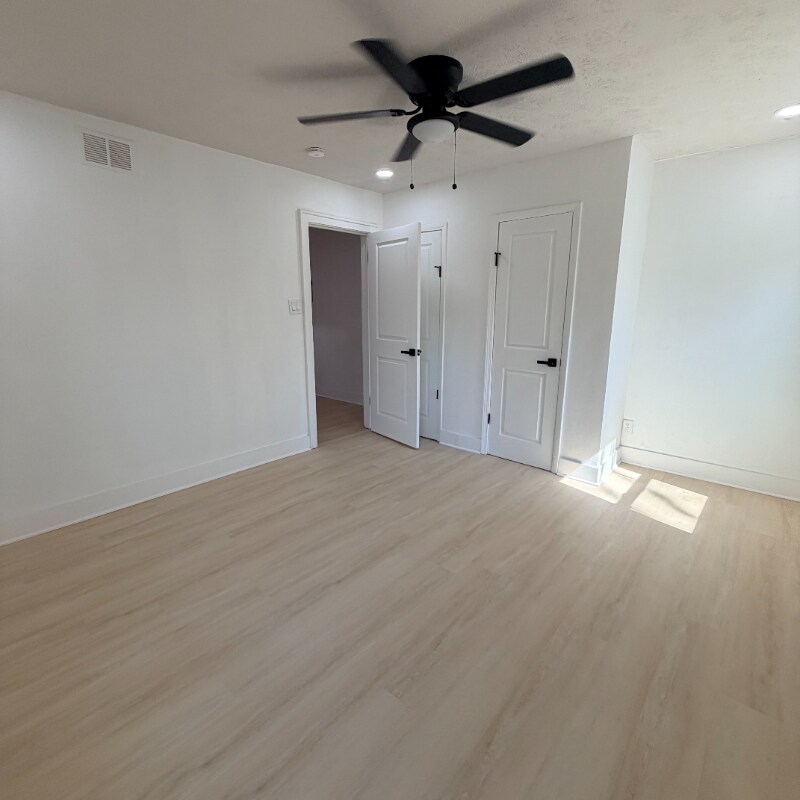 Building Photo - 1338 Sharon St NW