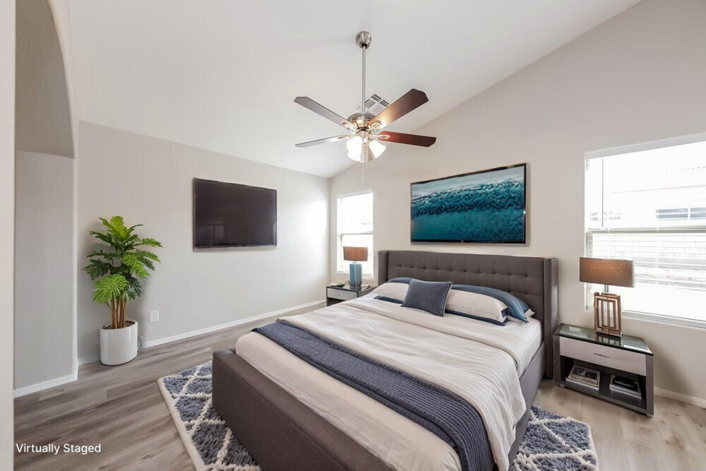 Building Photo - 2635 E Valencia Dr