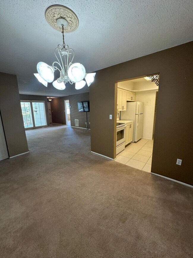 Building Photo - 12104 FL A1AAlt