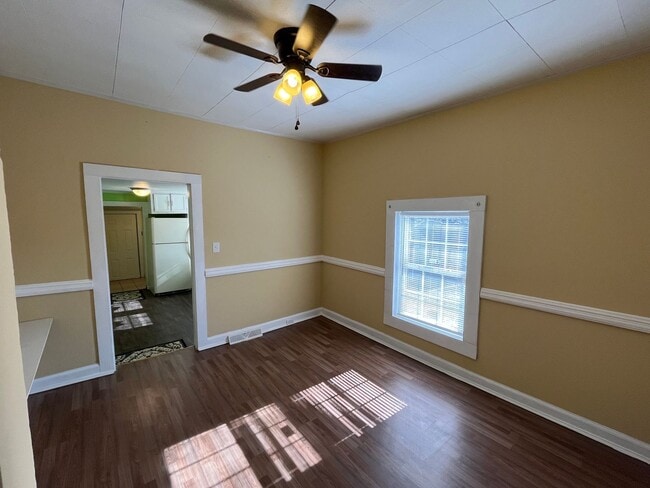 Building Photo - One Level Living with Central Air