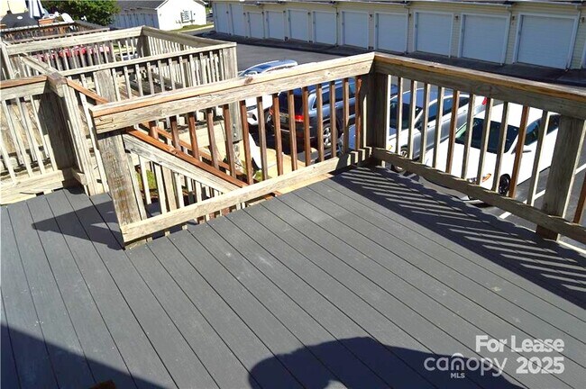 Building Photo - 110 Steam Engine Dr