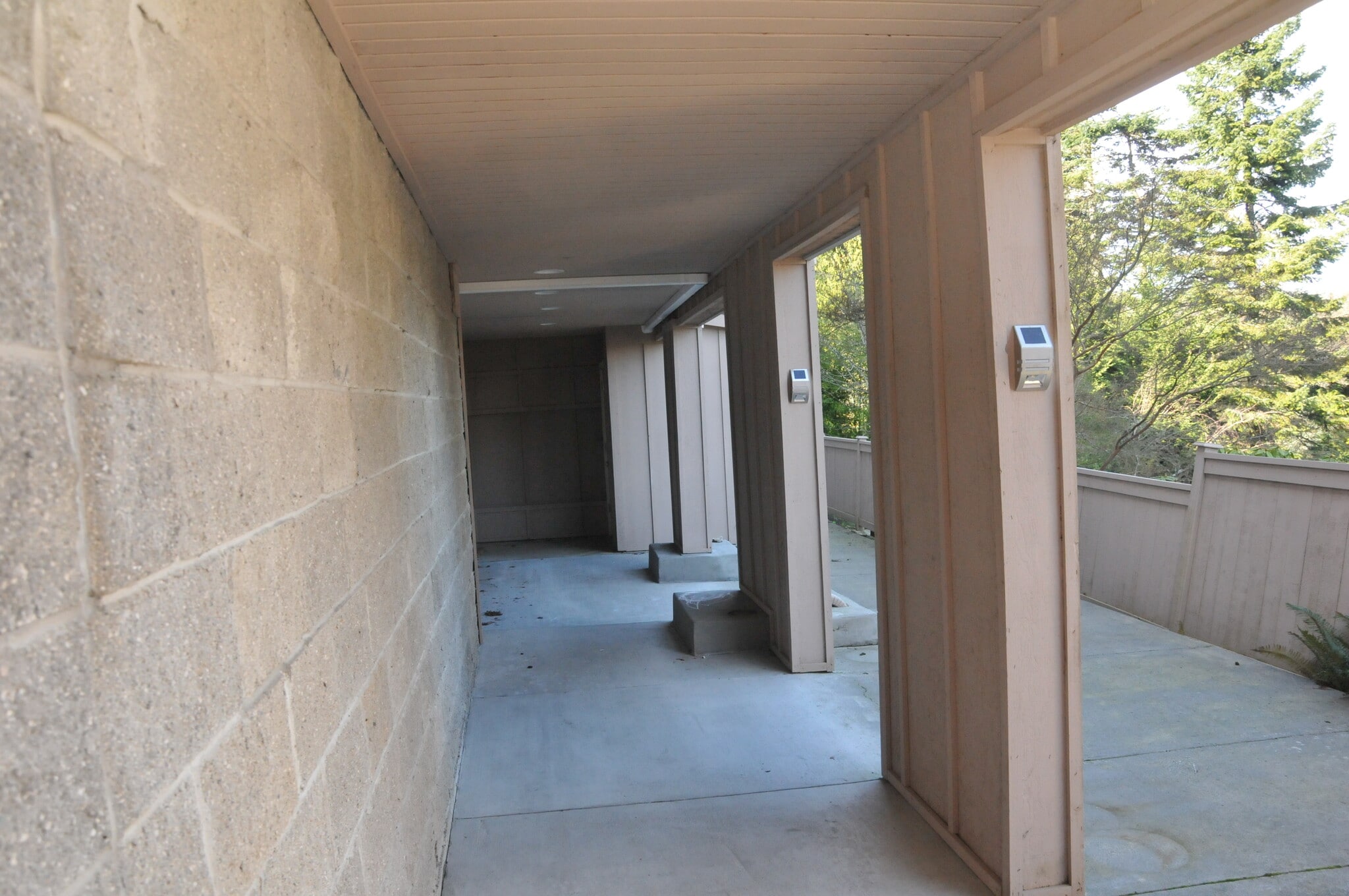 covered portion of patio - 5040 Ivanhoe Pl NE