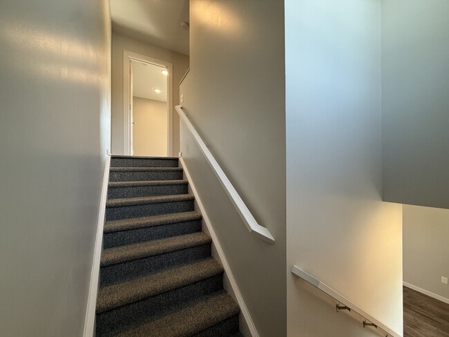 Building Photo - 106 Terrace Drive
