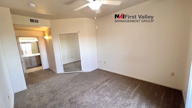 Building Photo - 3 Bedrooms, 2 Baths