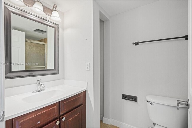 Building Photo - 7640 Westwood Dr