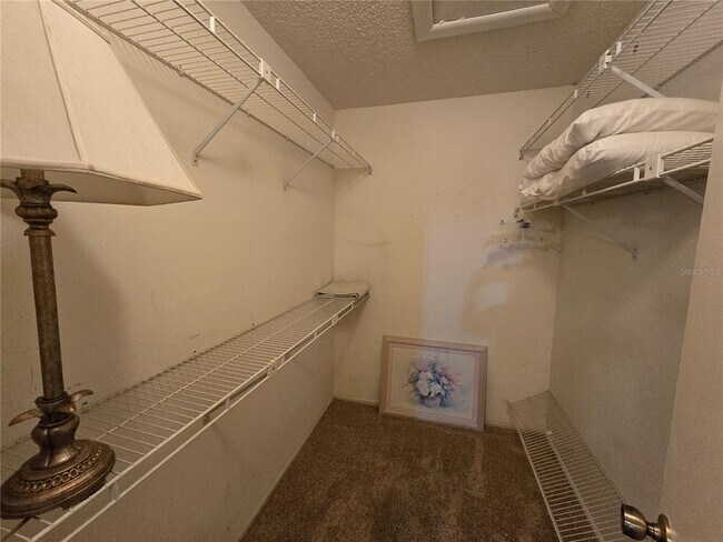 Building Photo - 8055 Picketts Ct