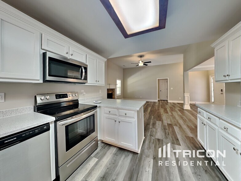 Building Photo - 1312 Keaton Dr