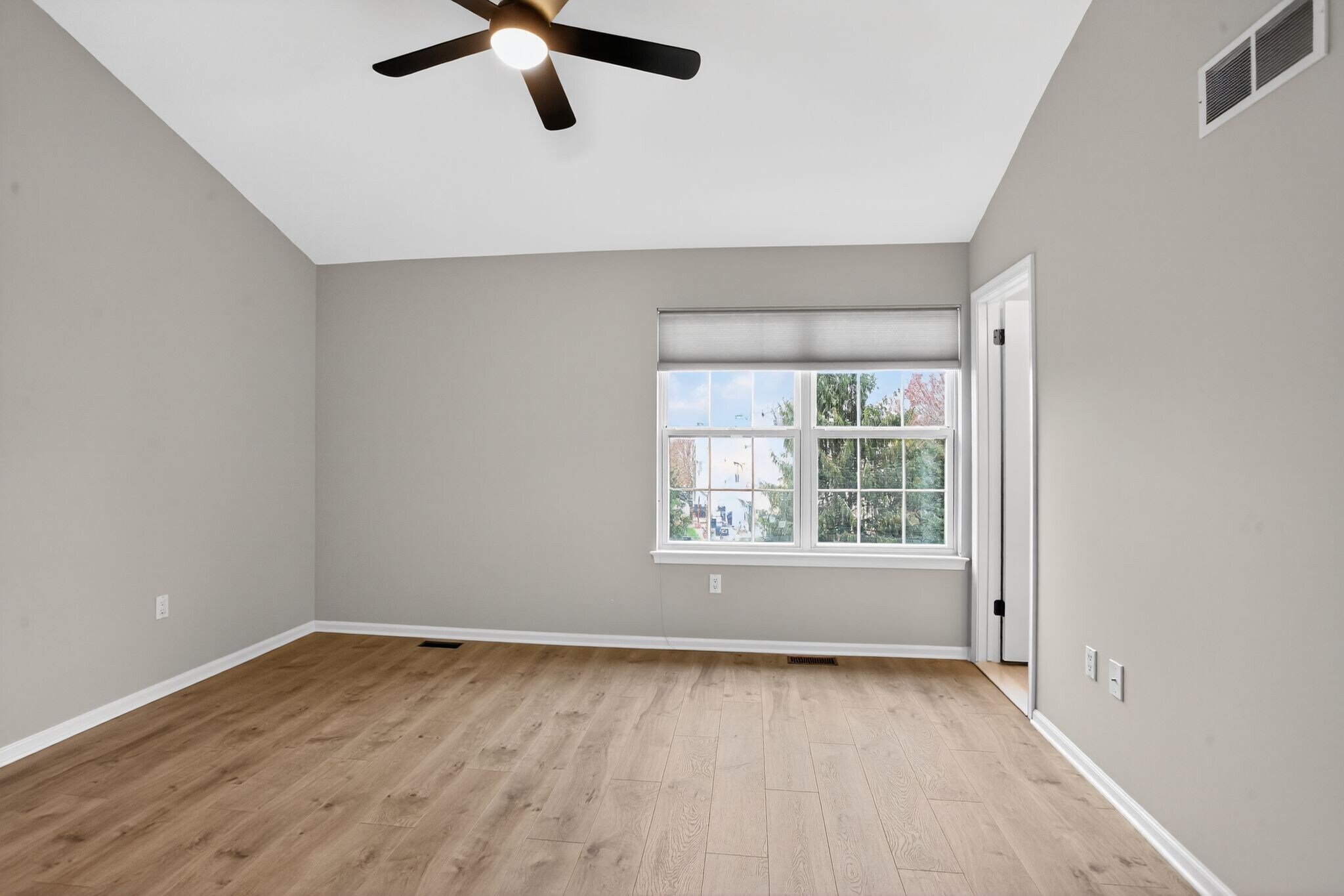 Building Photo - 2801 Harvard Ct