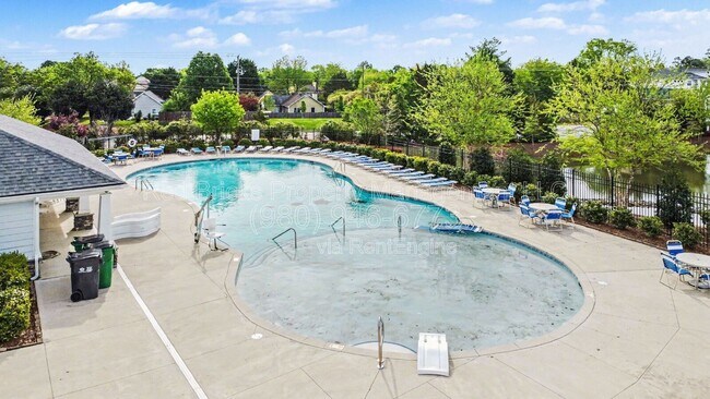 Building Photo - 11144 Comiskey Ln