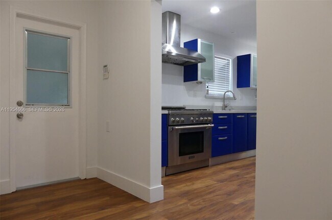 Building Photo - 1245 Coral Ln