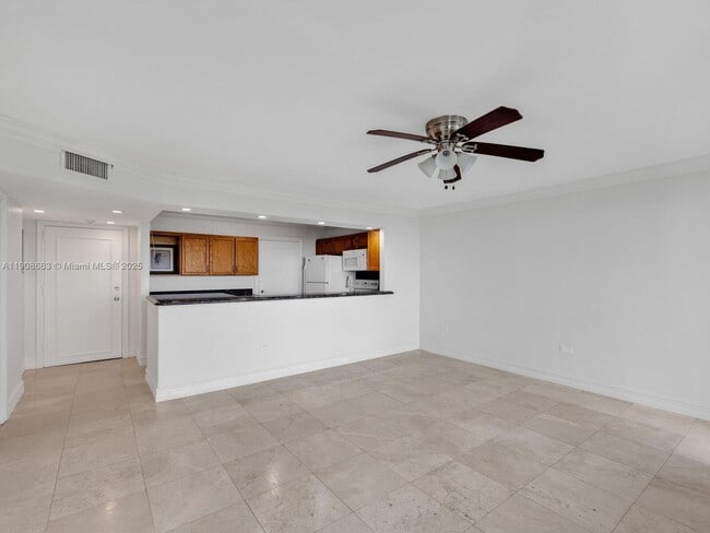 Building Photo - 7135 Collins Ave