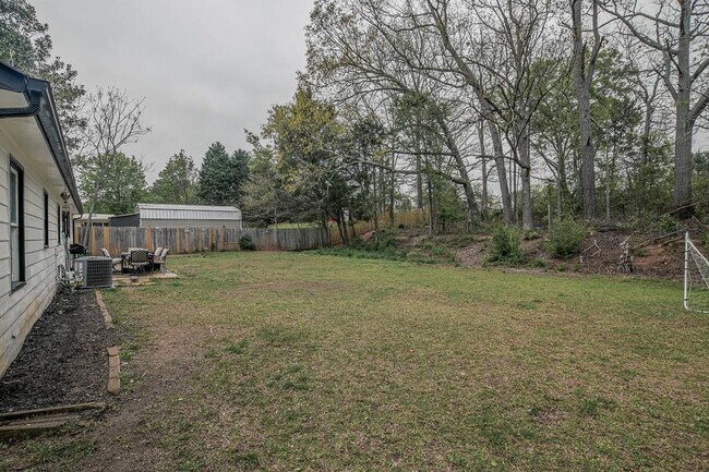 Building Photo - 356 Meadow Trace Dr