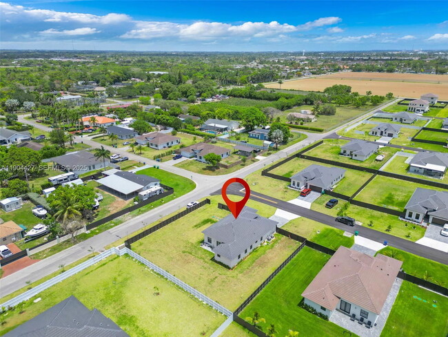 Building Photo - 322060 SW 196th Ave