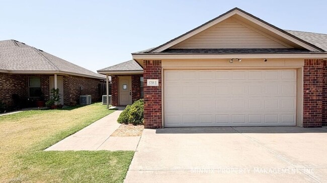 Building Photo - 6708 Oakridge Ave