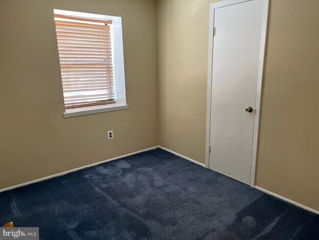 Building Photo - 1508 Silver Ct