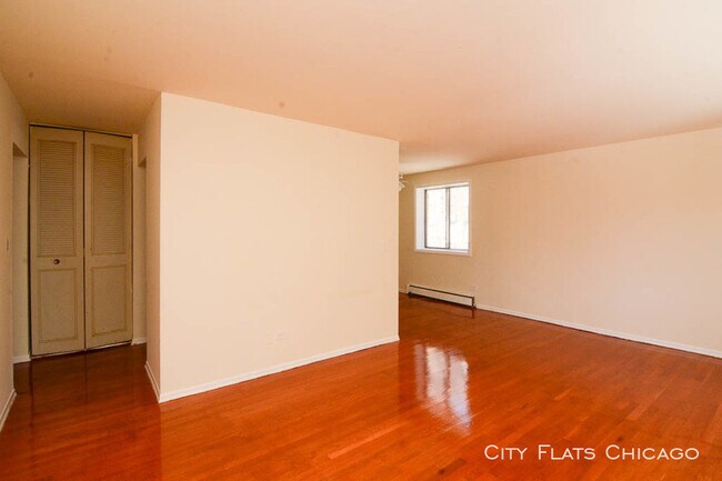 Building Photo - 850 W Margate Terrace