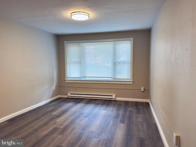 Building Photo - 31 S Main St