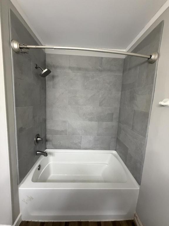 Building Photo - 712 Calista Rd