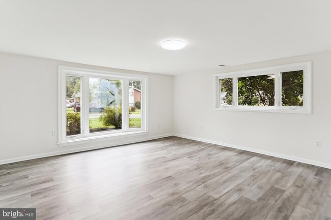 Building Photo - 9915 Ashburton Ln