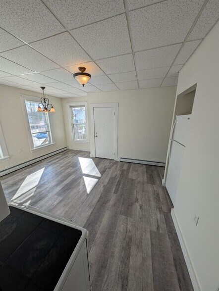 Building Photo - 91 6th St