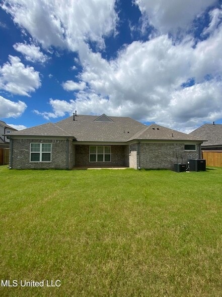 Building Photo - 3160 Magnolia Bloom Dr