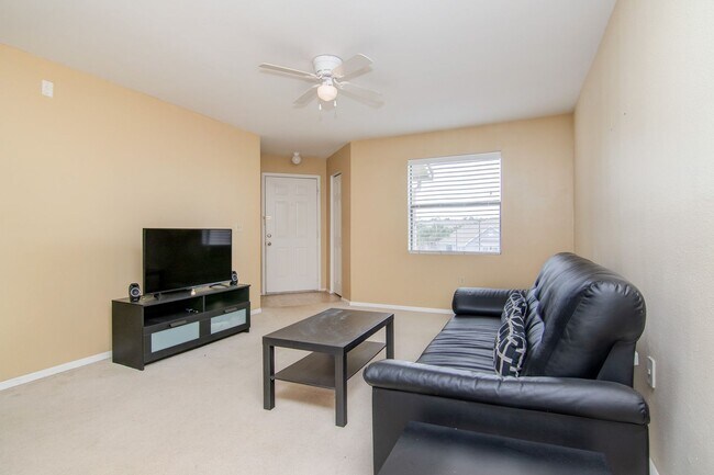Building Photo - Cozy 1 Bed/ 1 Bath Condo for rent @ Blosso...
