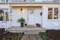 Building Photo - 6417 Darwood Ave